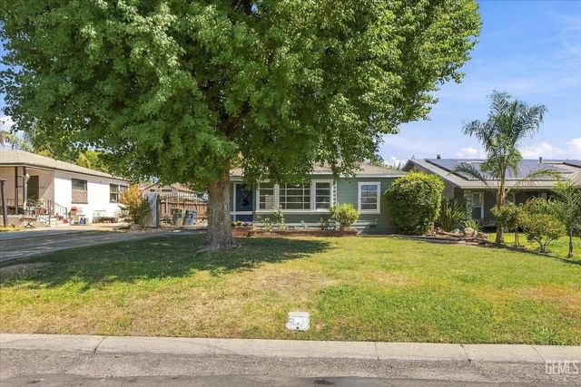 2419 Loma Linda Drive, Bakersfield, CA 93305