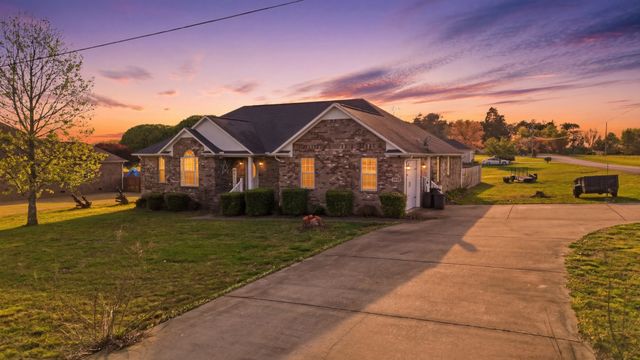 26050 Ashton Ln, Ardmore, TN 38449