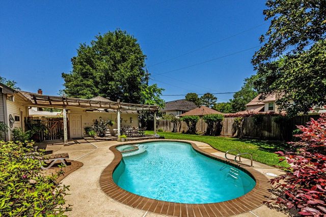 17718 Dove Tree Lane, Spring, TX 77379