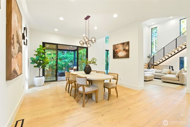 17720 SE 63rd Place, Bellevue, WA 98006