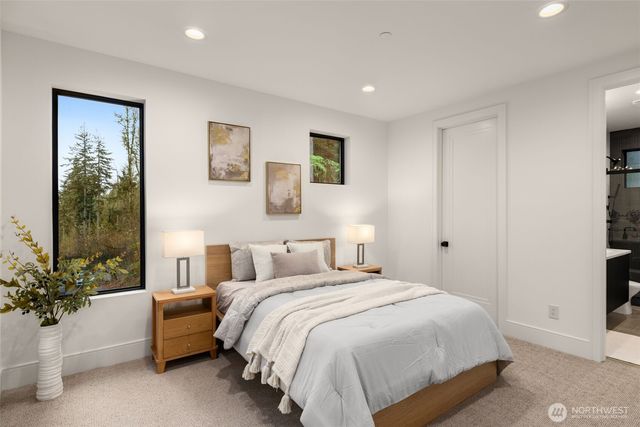 17720 SE 63rd Place, Bellevue, WA 98006