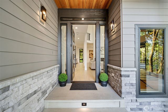 17720 SE 63rd Place, Bellevue, WA 98006