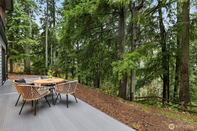 17720 SE 63rd Place, Bellevue, WA 98006