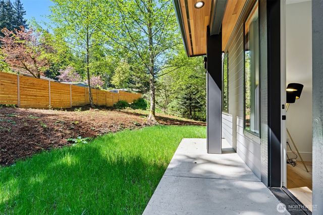 17720 SE 63rd Place, Bellevue, WA 98006