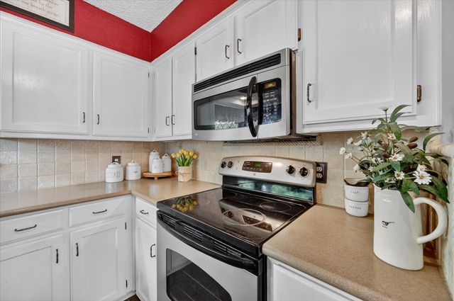 3909 Sunday Hill Drive, Arlington, TX 76016