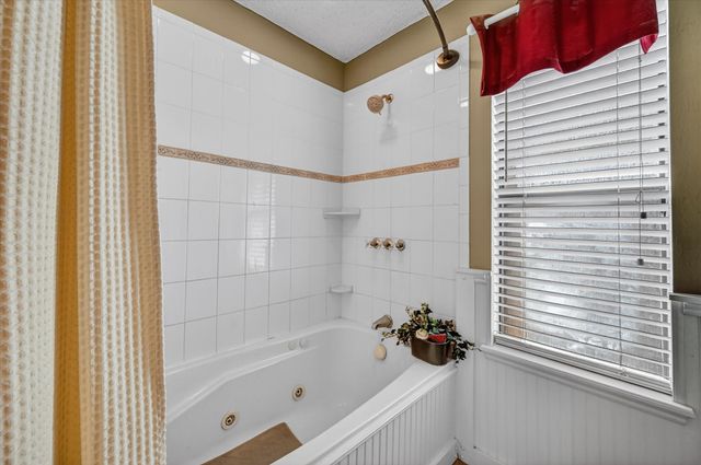 3909 Sunday Hill Drive, Arlington, TX 76016