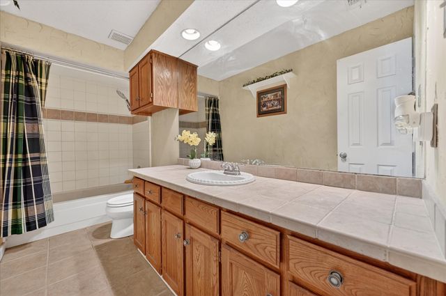 3909 Sunday Hill Drive, Arlington, TX 76016