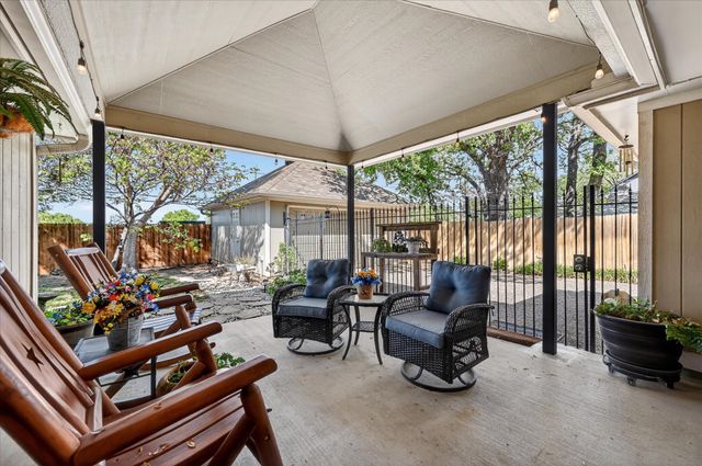 3909 Sunday Hill Drive, Arlington, TX 76016