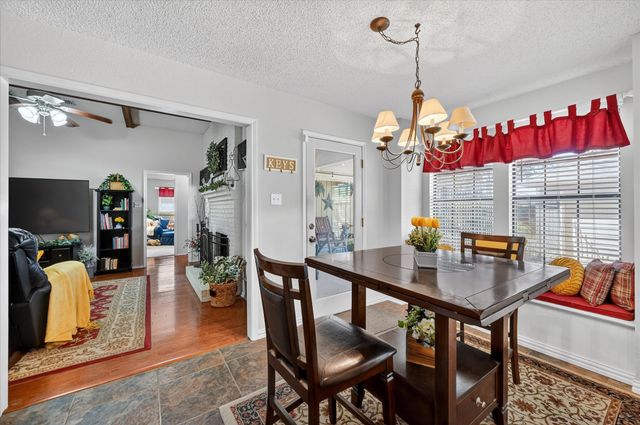 3909 Sunday Hill Drive, Arlington, TX 76016