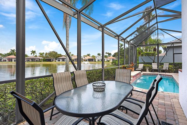 10767 Grande Boulevard, West Palm Beach, FL 33412