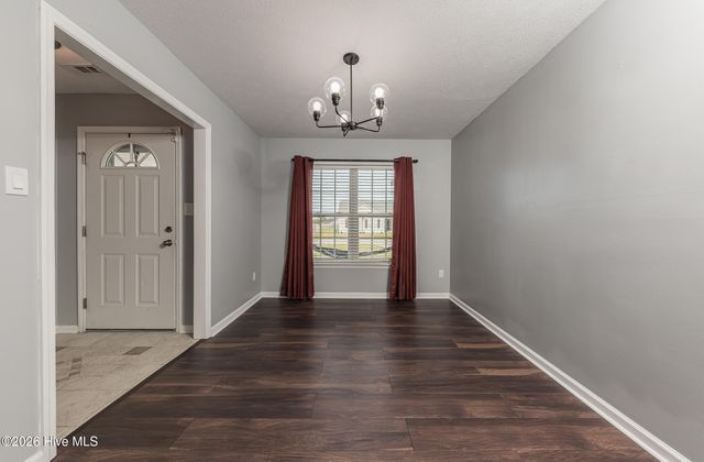 218 Deer Haven Drive, Richlands, NC 28574