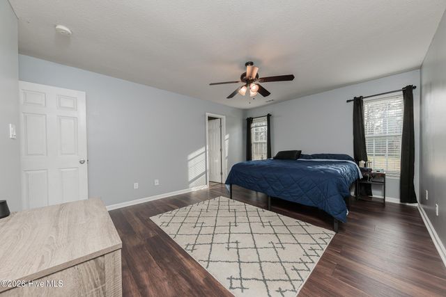 218 Deer Haven Drive, Richlands, NC 28574