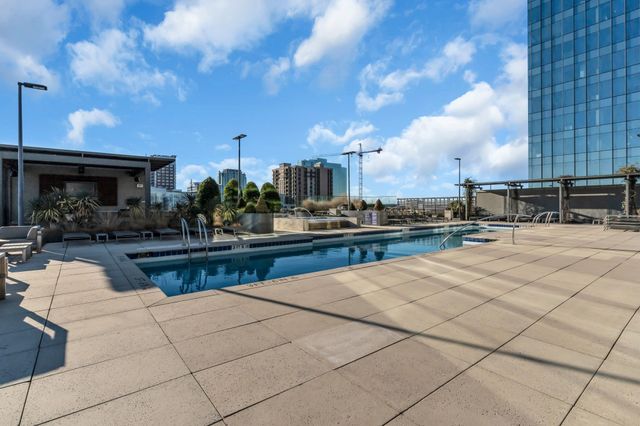 1212 Laurel St Apt 1815, Nashville, TN 37203