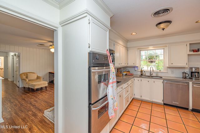 4115 Comanche Drive, Jackson, MS 39211