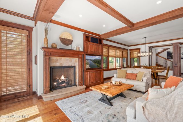 3712 W Shoreview Ln, Coeur D'alene, ID 83814