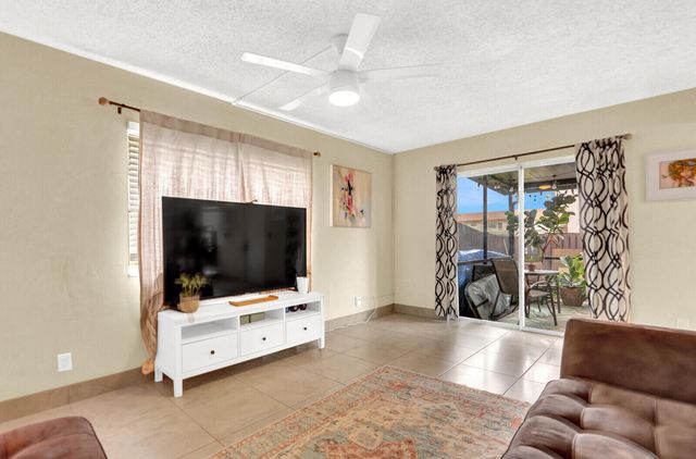 2116 Sherwood Forest Boulevard 28, West Palm Beach, FL 33415
