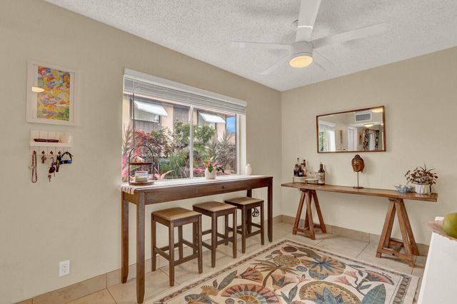 2116 Sherwood Forest Boulevard 28, West Palm Beach, FL 33415