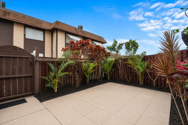 2116 Sherwood Forest Boulevard 28, West Palm Beach, FL 33415
