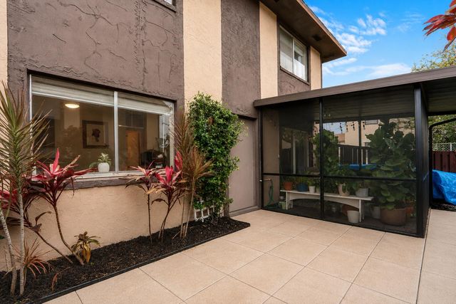 2116 Sherwood Forest Boulevard 28, West Palm Beach, FL 33415