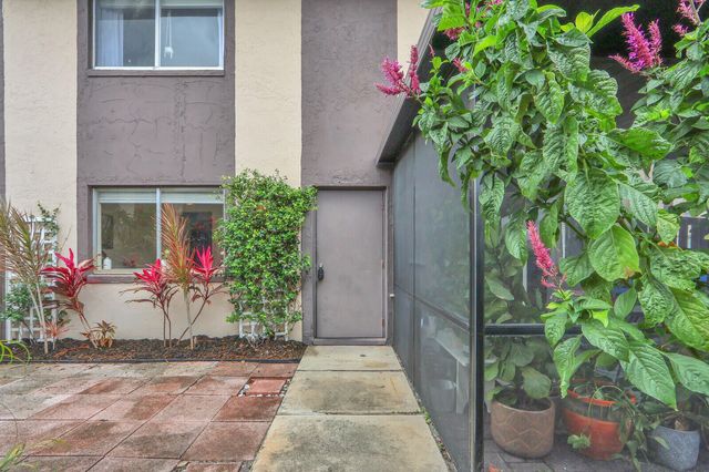2116 Sherwood Forest Boulevard 28, West Palm Beach, FL 33415