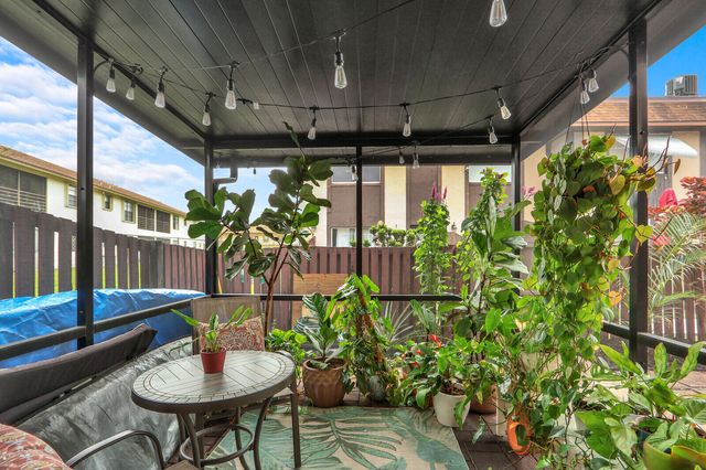 2116 Sherwood Forest Boulevard 28, West Palm Beach, FL 33415