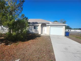 2519 Park RD, Lehigh Acres, FL 33971