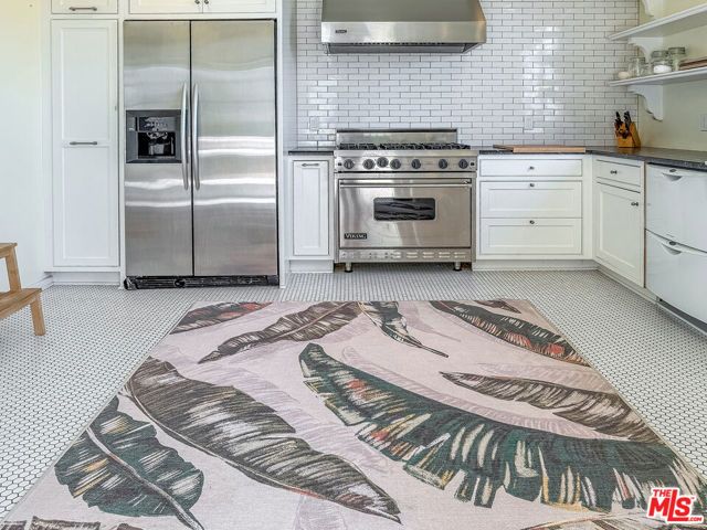 6248 Scenic Avenue, Los Angeles, CA 90068