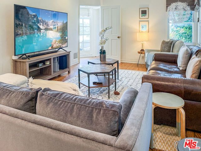 6248 Scenic Avenue, Los Angeles, CA 90068