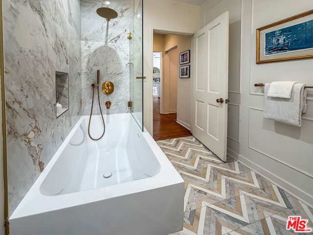 6248 Scenic Avenue, Los Angeles, CA 90068