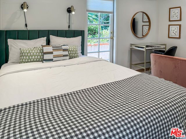 6248 Scenic Avenue, Los Angeles, CA 90068