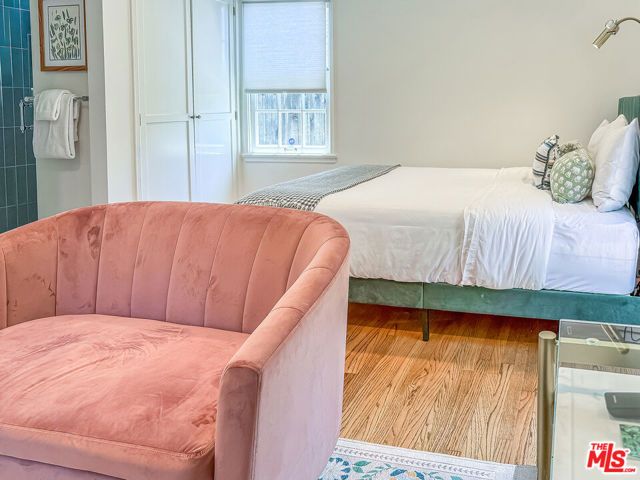 6248 Scenic Avenue, Los Angeles, CA 90068