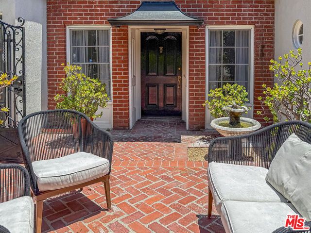 6248 Scenic Avenue, Los Angeles, CA 90068
