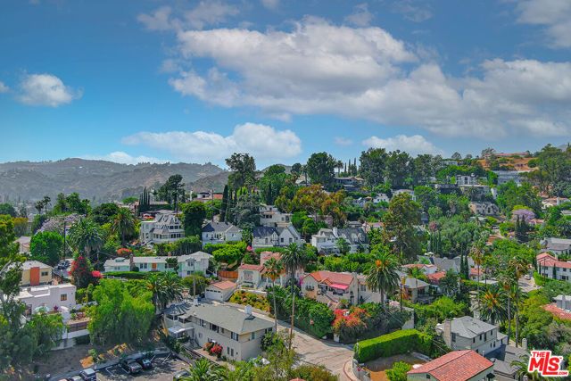 6248 Scenic Avenue, Los Angeles, CA 90068