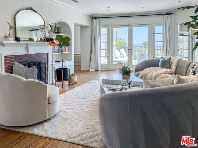 6248 Scenic Avenue, Los Angeles, CA 90068