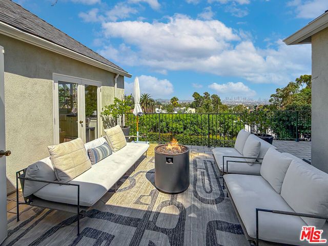 6248 Scenic Avenue, Los Angeles, CA 90068