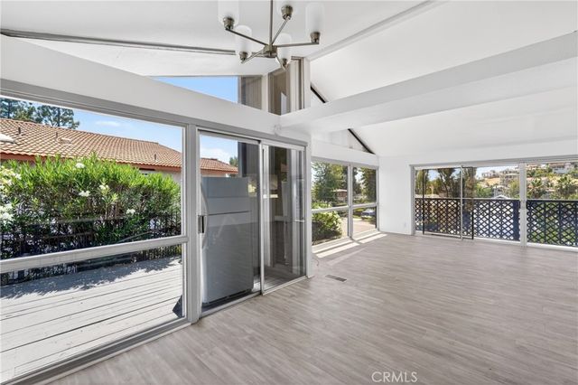 29532 Vacation, Canyon Lake, CA 92587