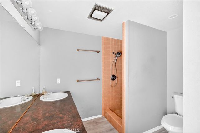 29532 Vacation, Canyon Lake, CA 92587