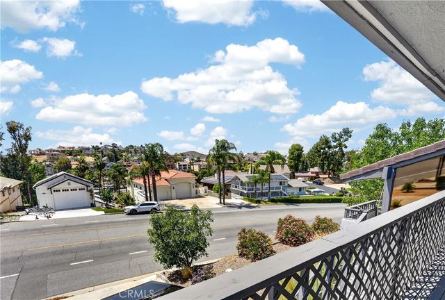 29532 Vacation, Canyon Lake, CA 92587