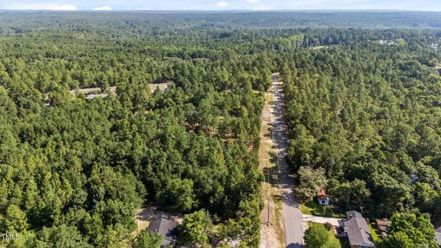 180 Richmond Street, West End, NC 27376