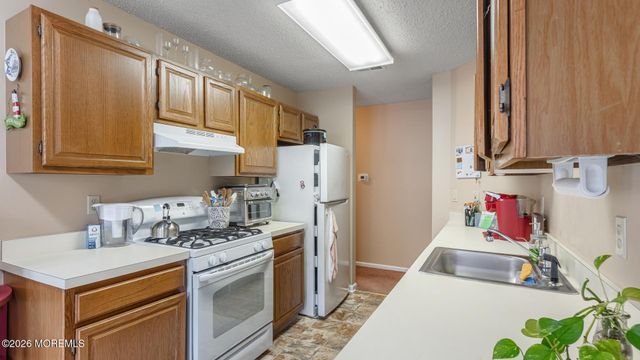 65 Pine Oak Boulevard, Barnegat, NJ 08005