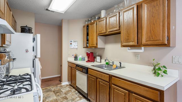 65 Pine Oak Boulevard, Barnegat, NJ 08005