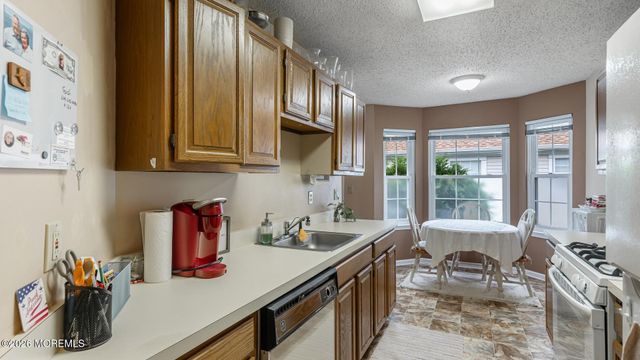 65 Pine Oak Boulevard, Barnegat, NJ 08005