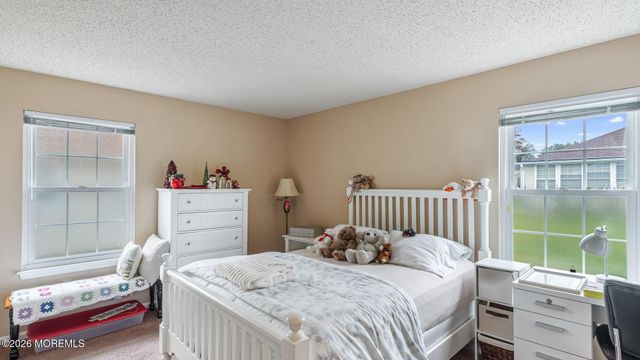 65 Pine Oak Boulevard, Barnegat, NJ 08005
