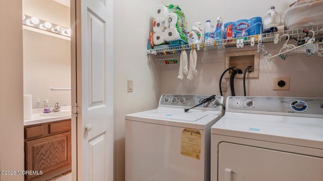 65 Pine Oak Boulevard, Barnegat, NJ 08005