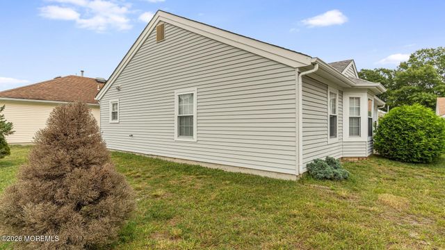 65 Pine Oak Boulevard, Barnegat, NJ 08005