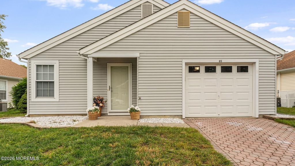 65 Pine Oak Boulevard, Barnegat, NJ 08005