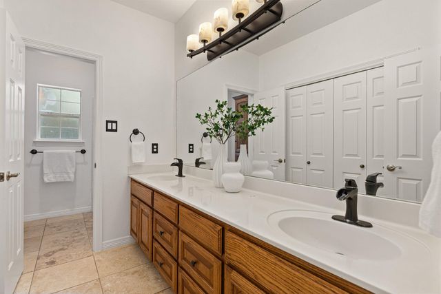 105 Bonnie Rose, Georgetown, TX 78633