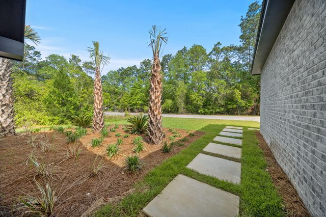 57 Village Court, Freeport, FL 32439
