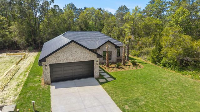 57 Village Court, Freeport, FL 32439