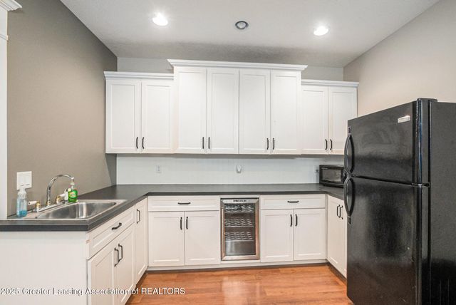 2403 W Gallant Fox Way, St. Johns, MI 48879